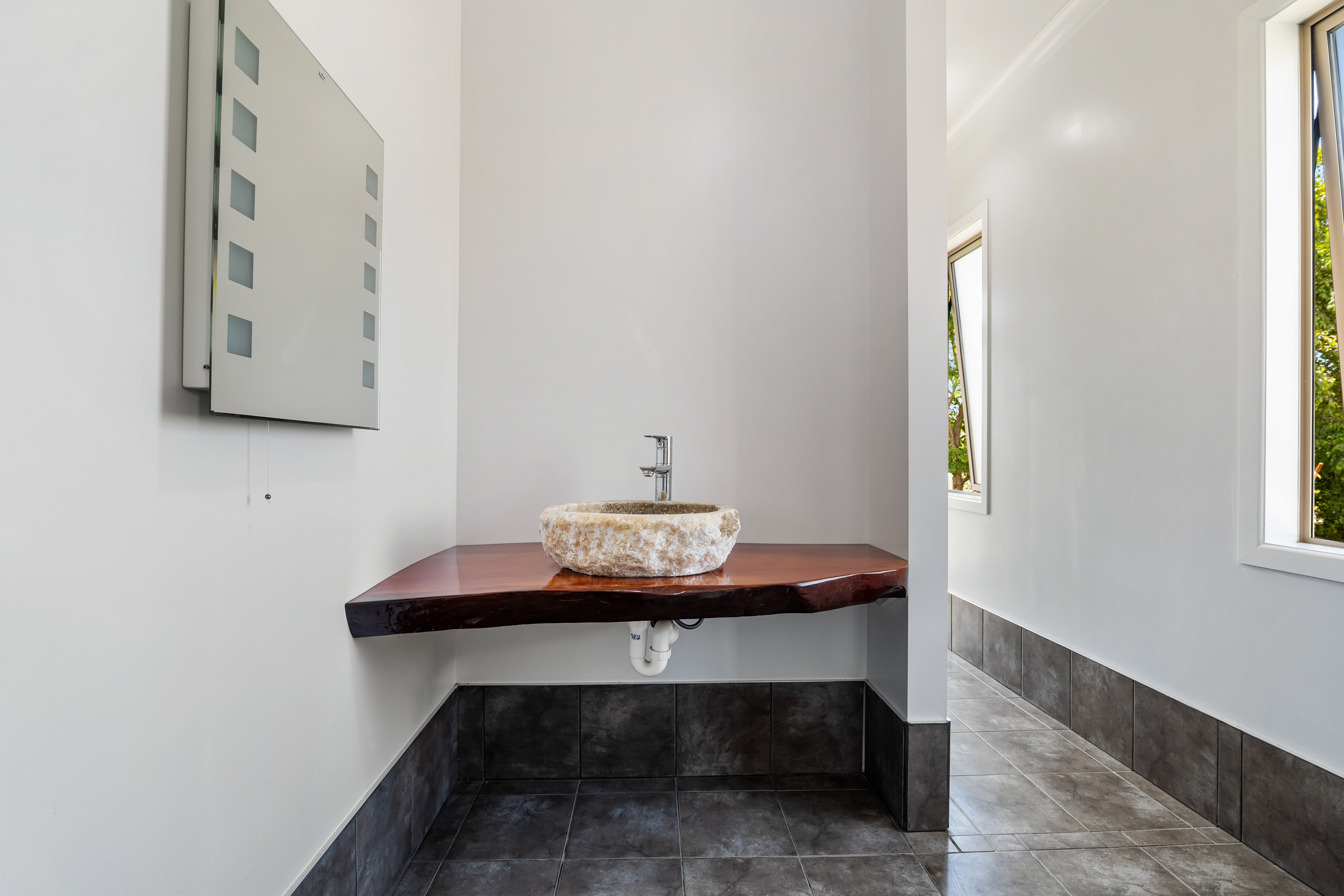 listing-image-11