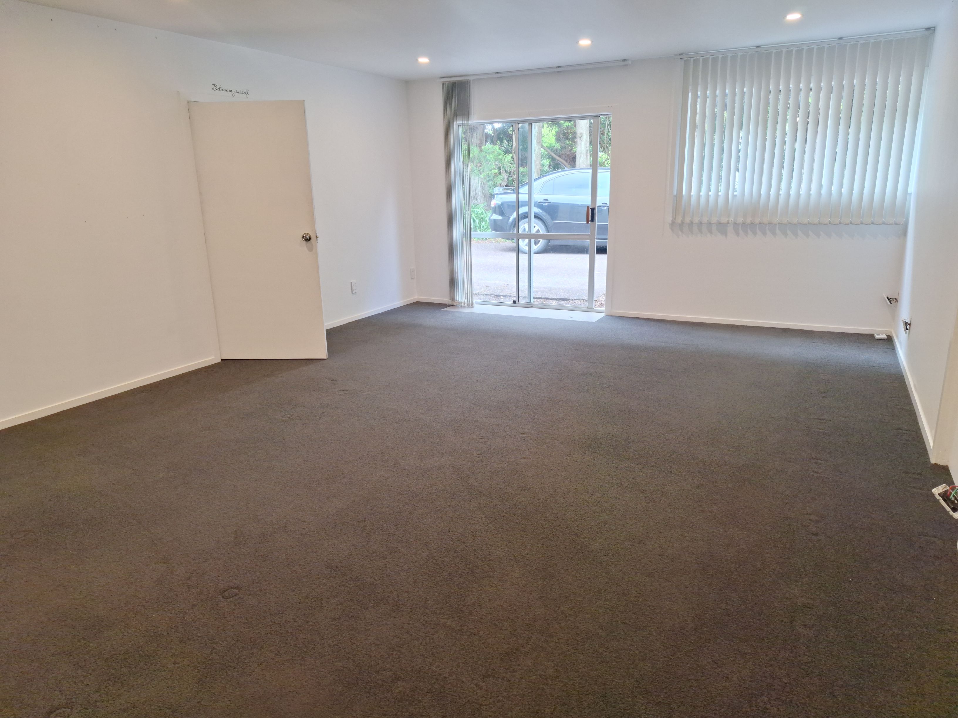 listing-image-12