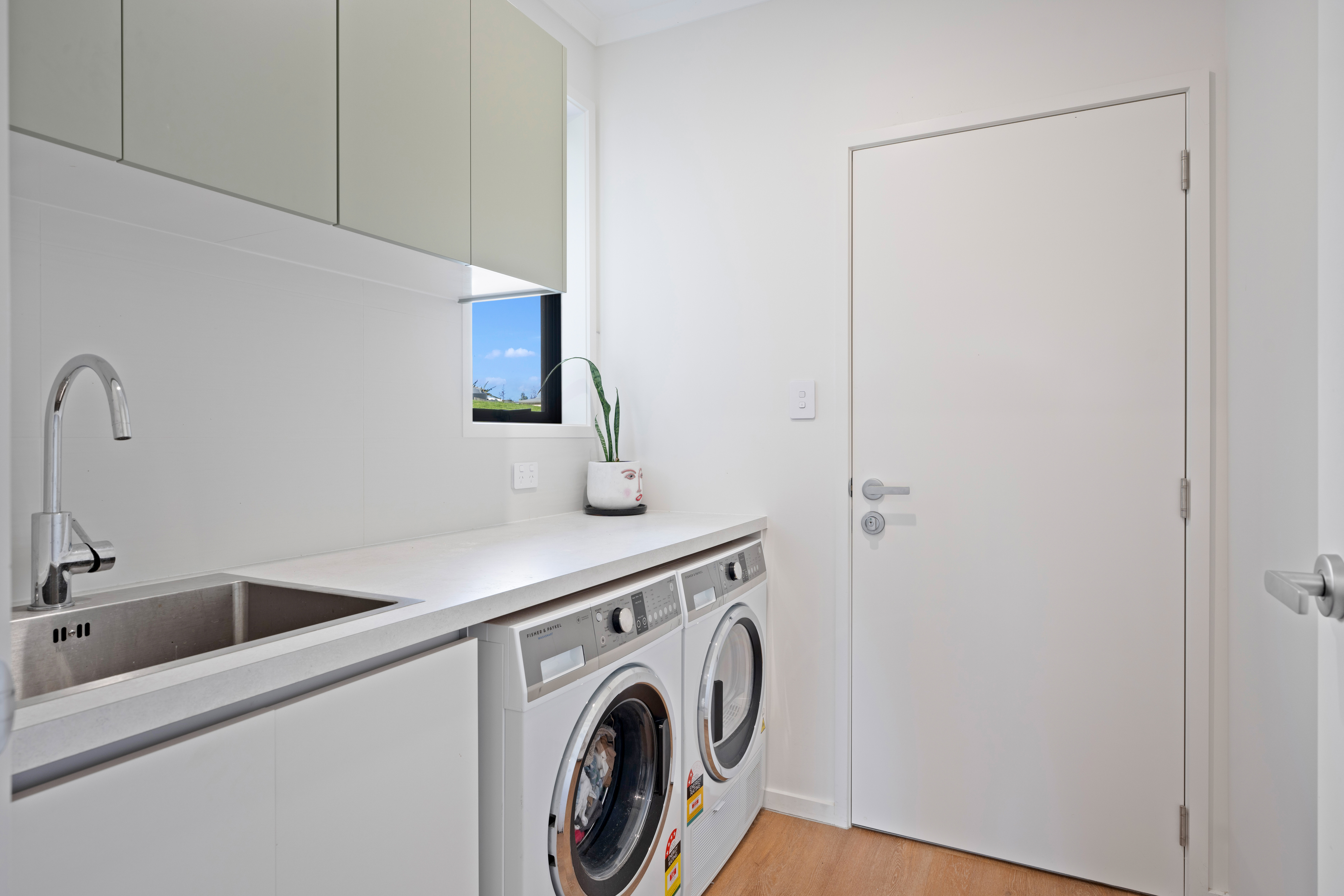 listing-image-18