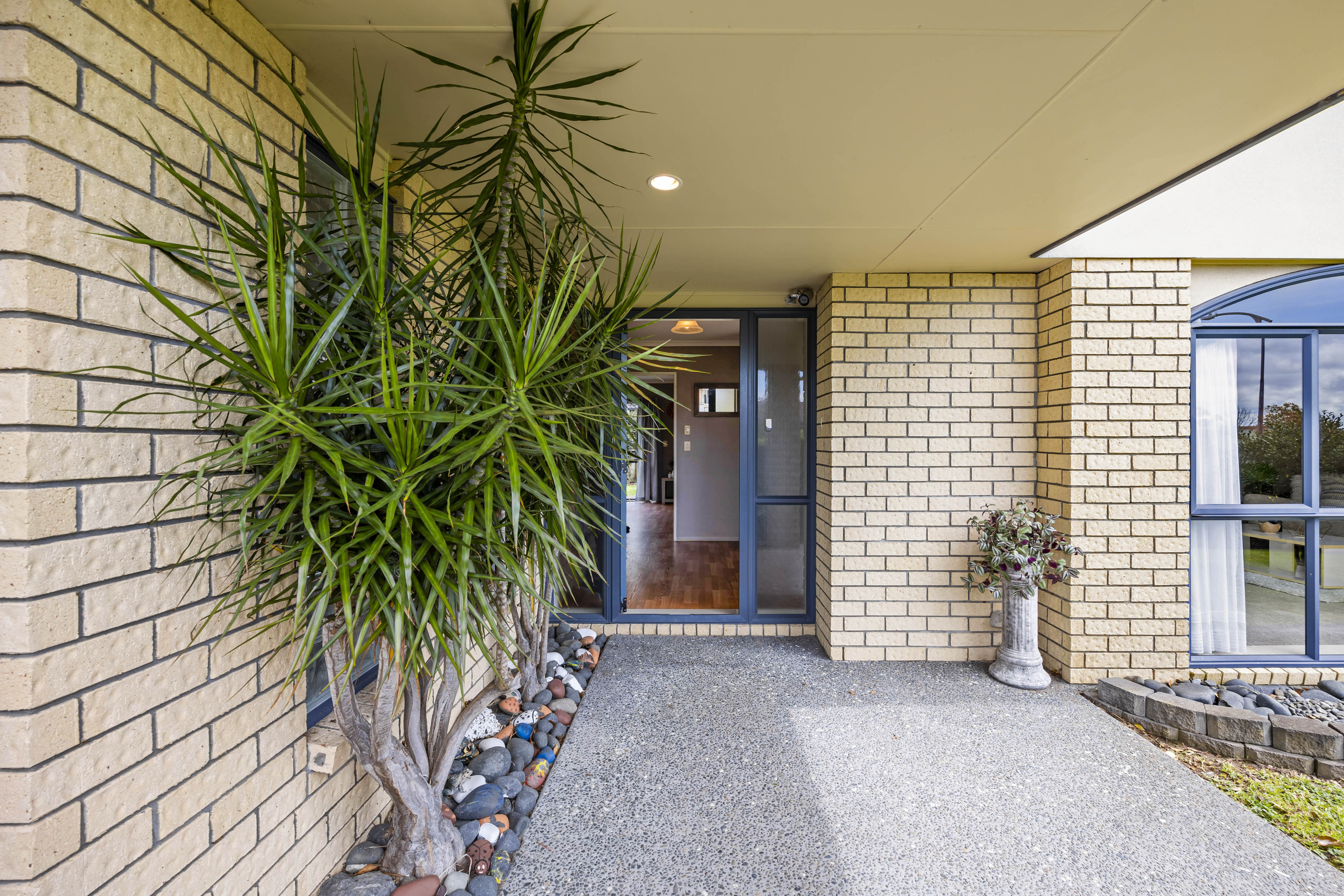 listing-image-2