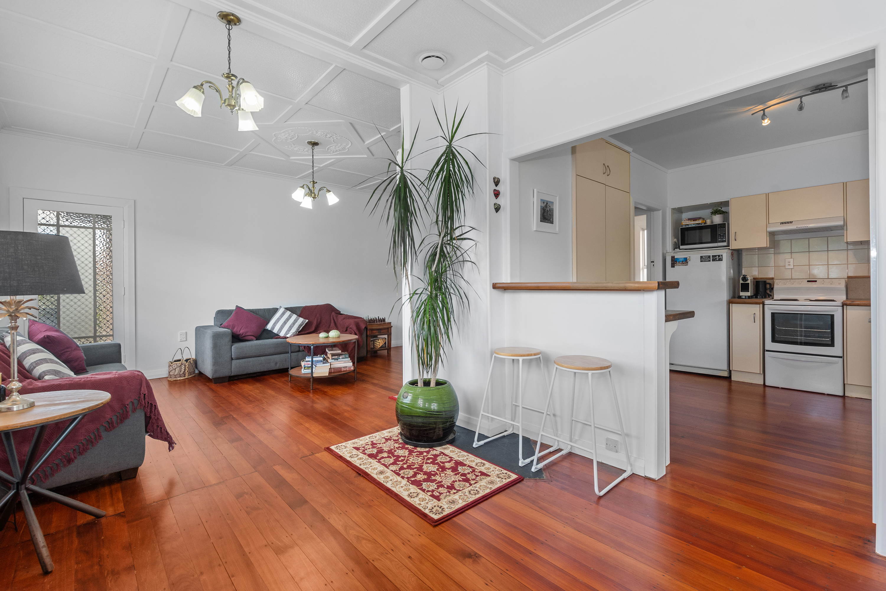 listing-image-1